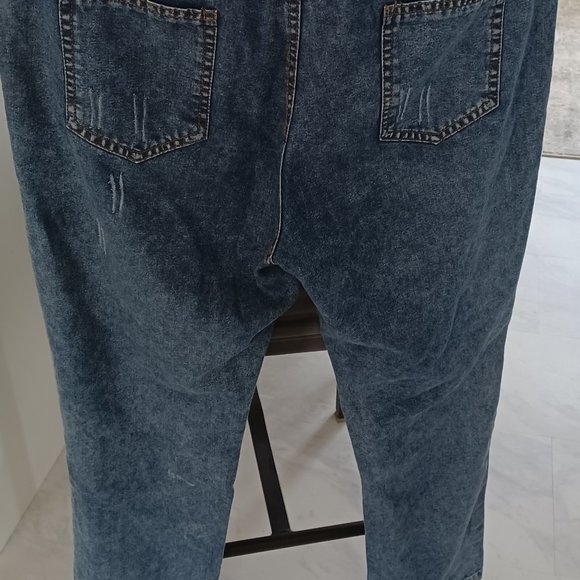 Comfy jeans - Picture 2 of 4